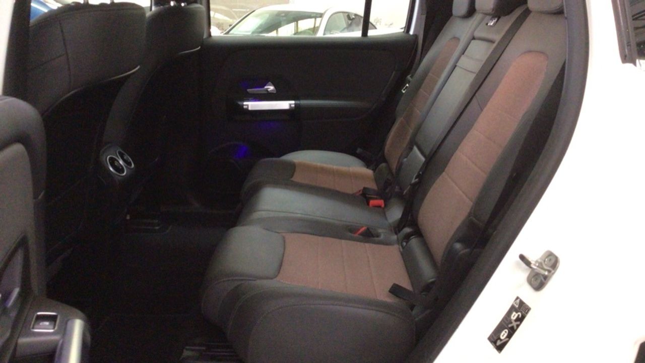 mercedes-eqb-eqb-250-imagen-10