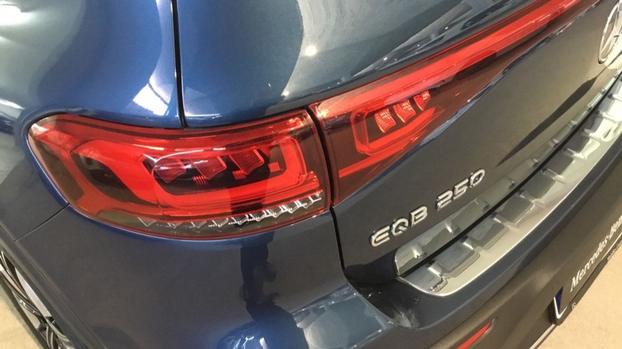 mercedes-eqb-eqb-250-imagen-20