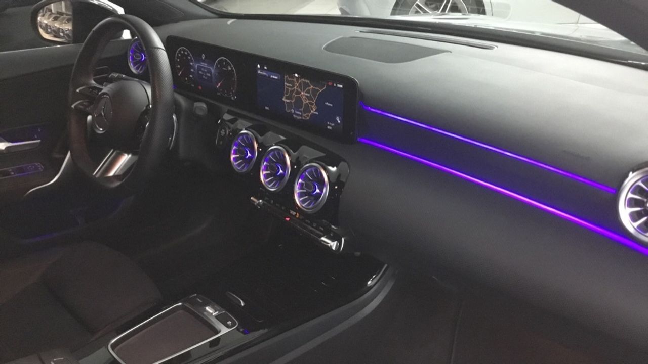 mercedes-clase-a-a-200-d-imagen-9