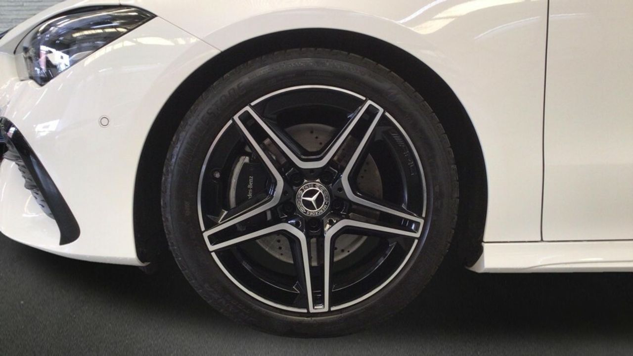 mercedes-cla-cla-200-d-dct-shooting-brake-imagen-4