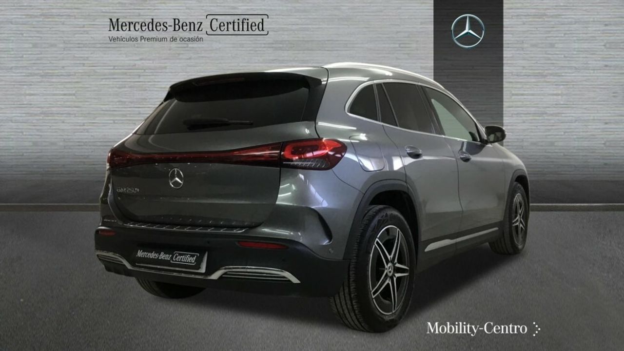 mercedes-eqa-250+-imagen-1