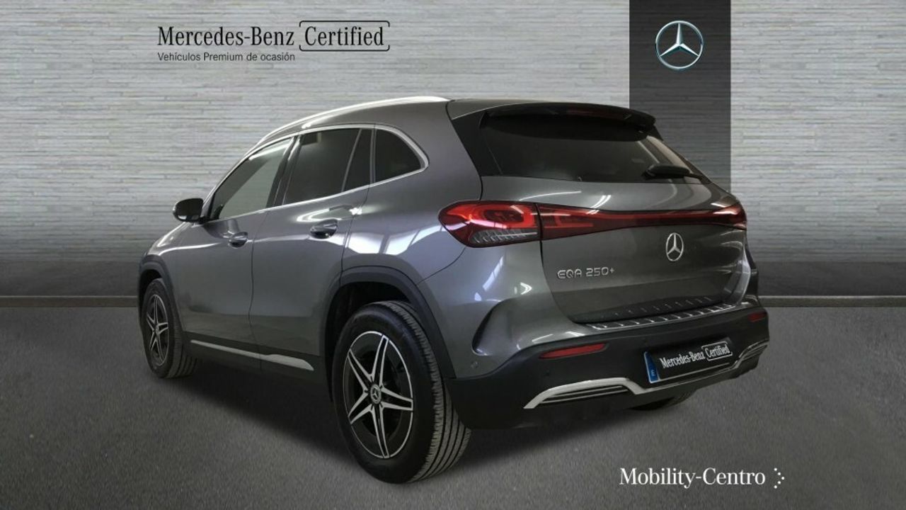 mercedes-eqa-250+-imagen-3