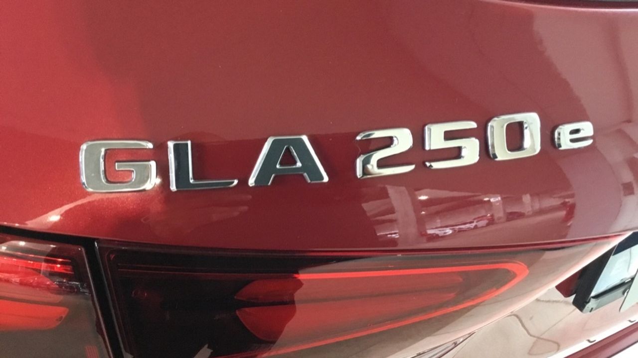 mercedes-gla-gla-250e-imagen-12