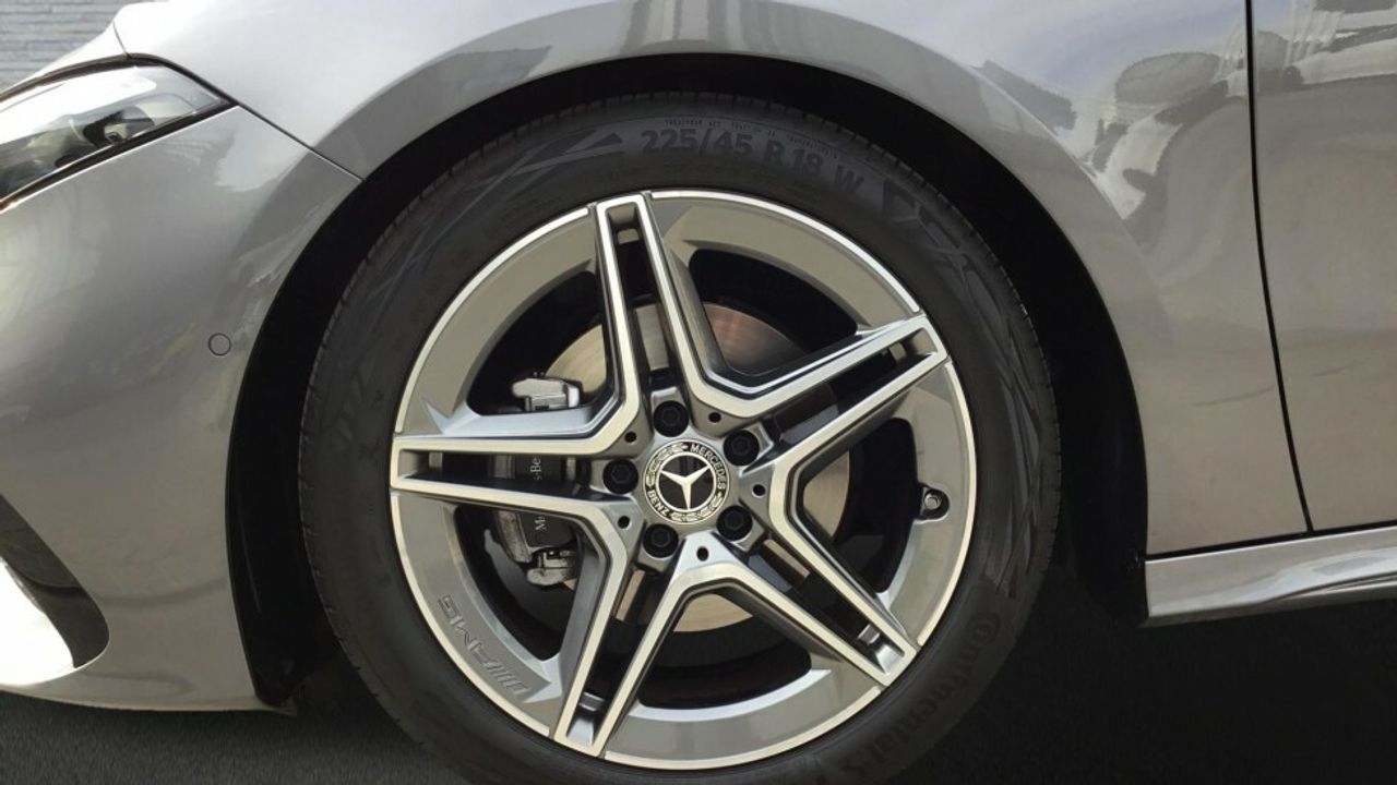 mercedes-benz-clase-a-180-compacto-imagen-4