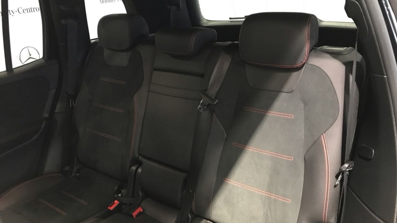 mercedes-glb-glb-180-imagen-10