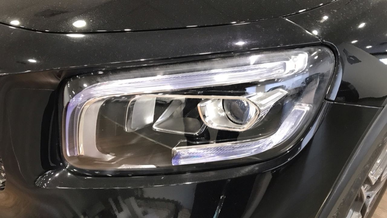 mercedes-glb-glb-180-imagen-12