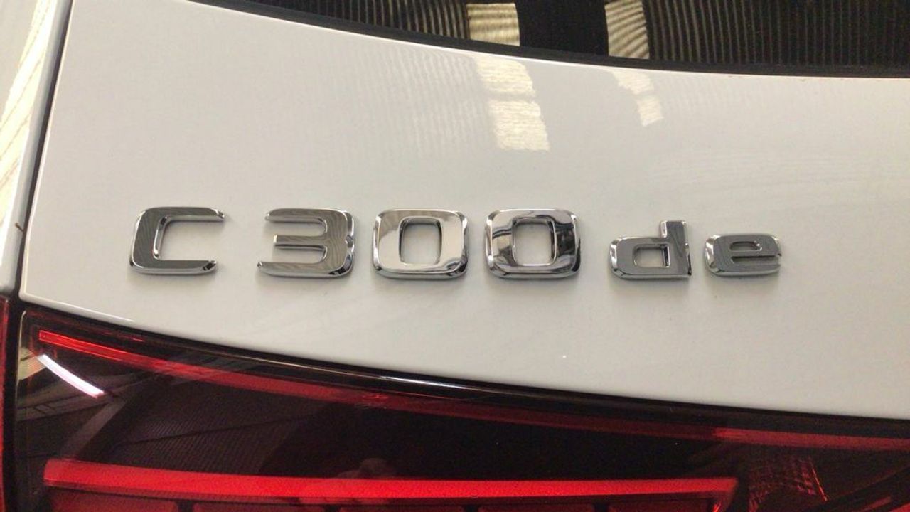 mercedes-clase-c-c-300-d-e-imagen-11