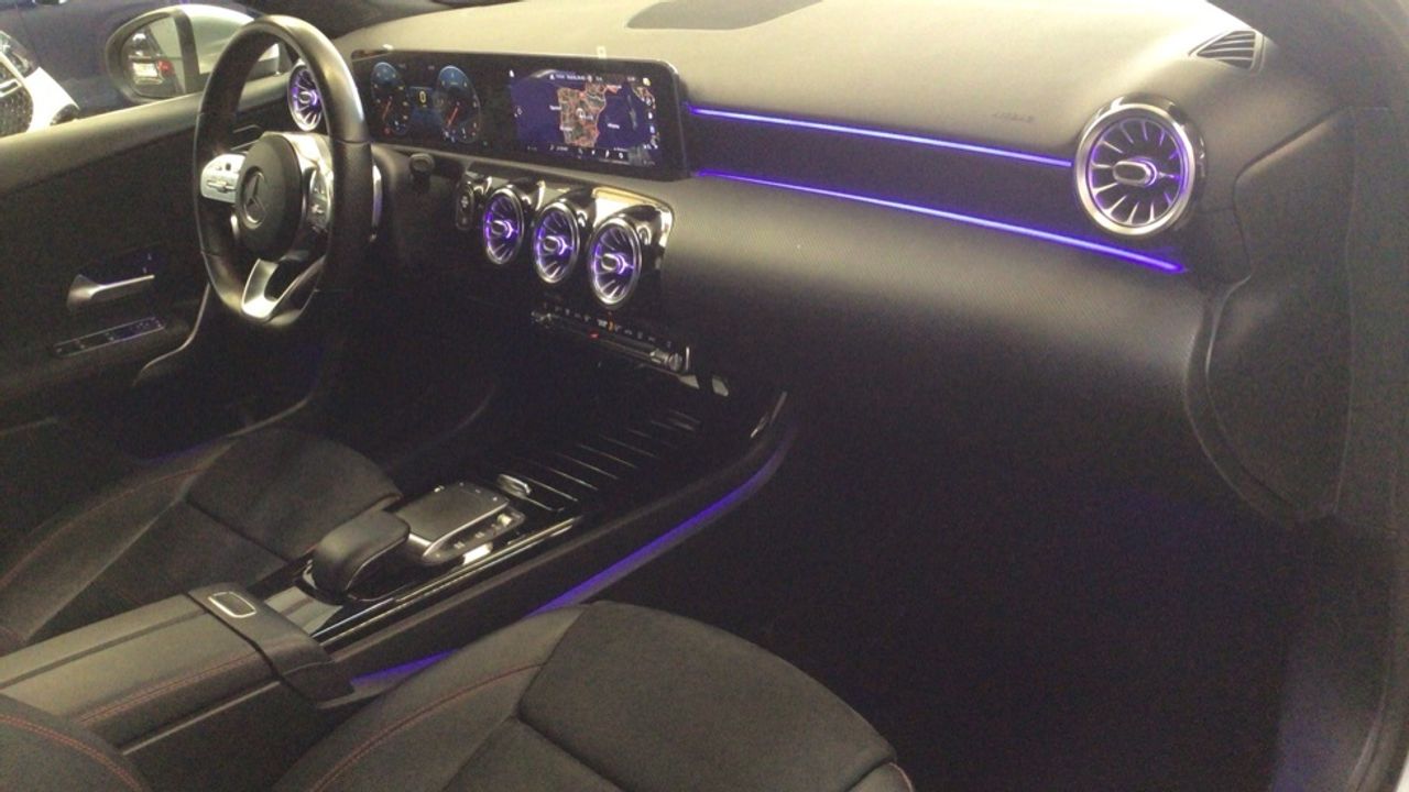mercedes-clase-a-a-180-d-imagen-9