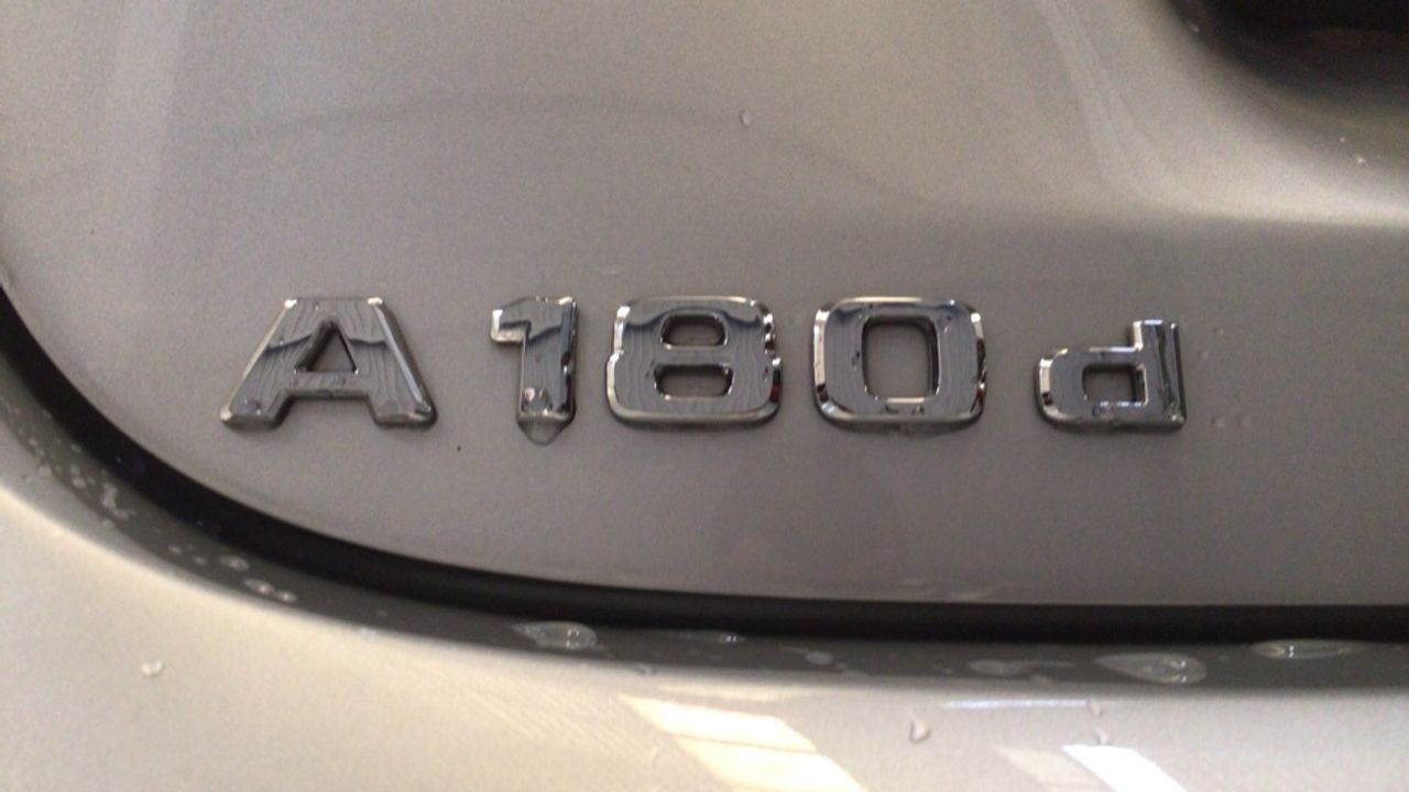 mercedes-clase-a-a-180-d-imagen-11