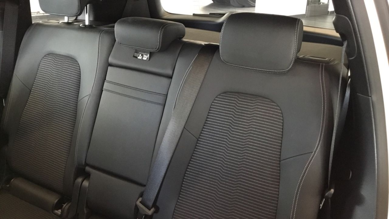 mercedes-eqb-eqb-250-imagen-10