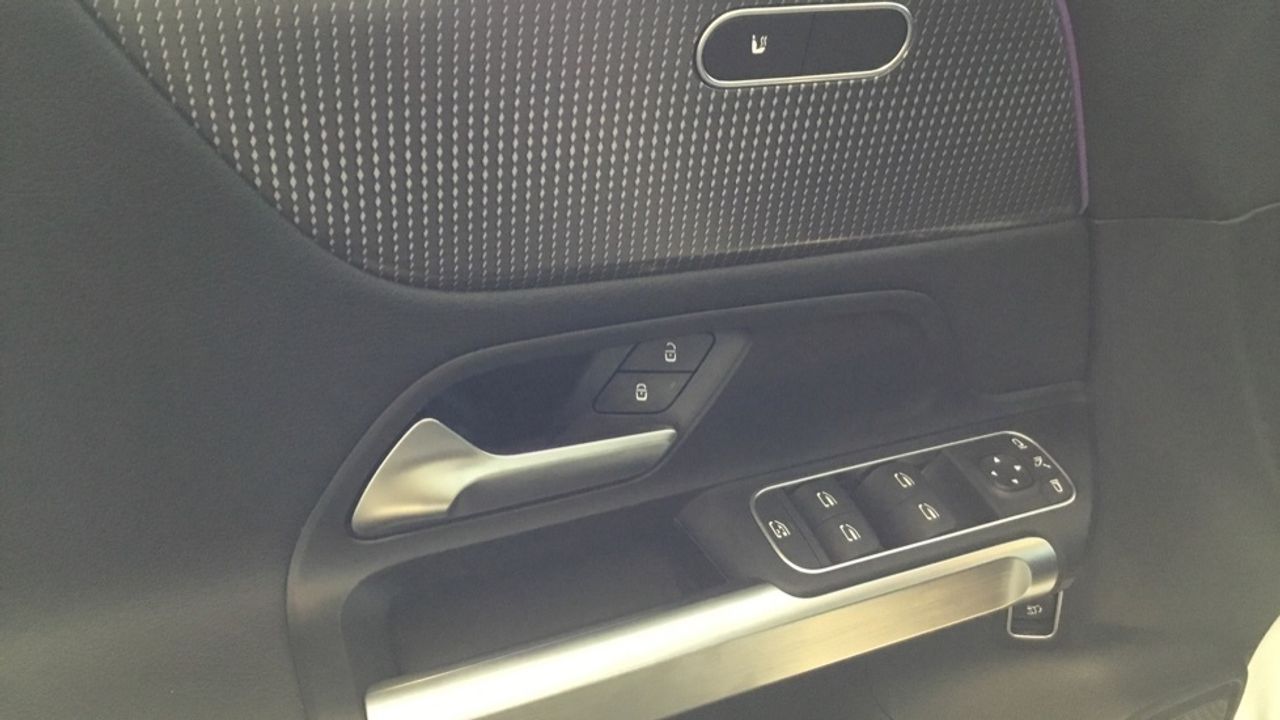 mercedes-eqb-eqb-250-imagen-19