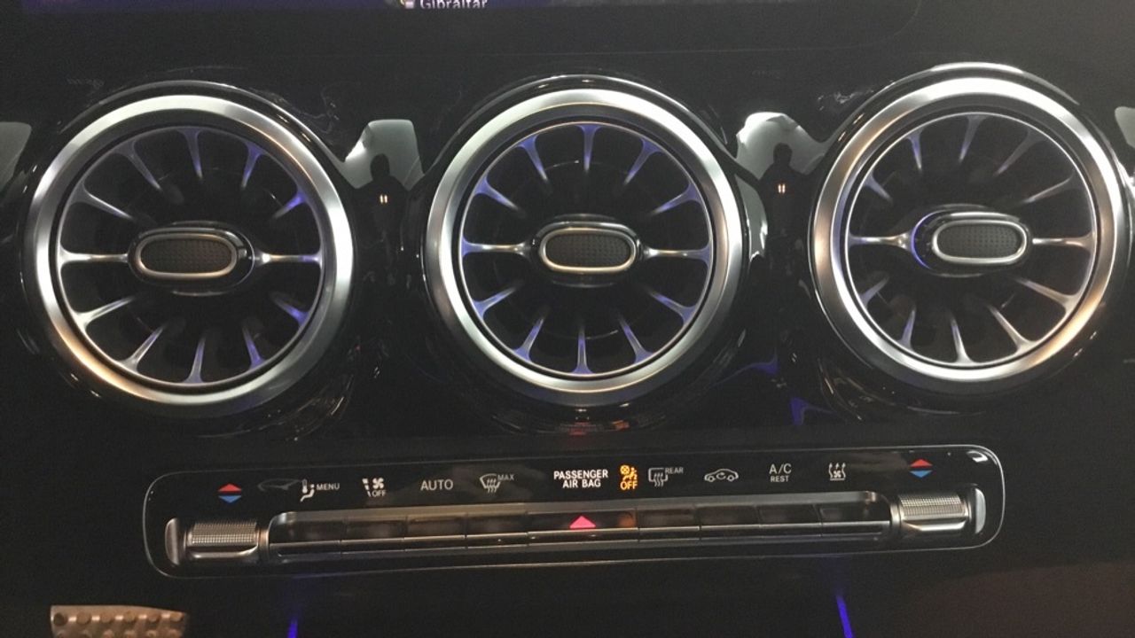 mercedes-gla-gla-250e-imagen-19