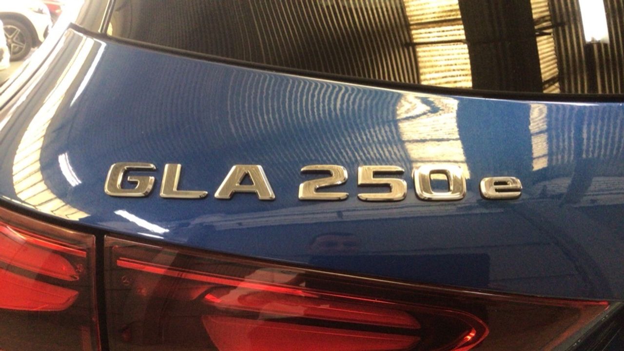 mercedes-gla-gla-250e-imagen-11