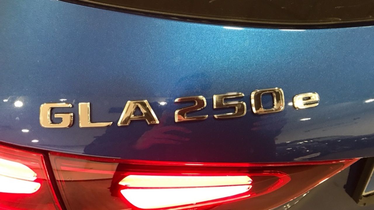 mercedes-gla-gla-250e-imagen-13