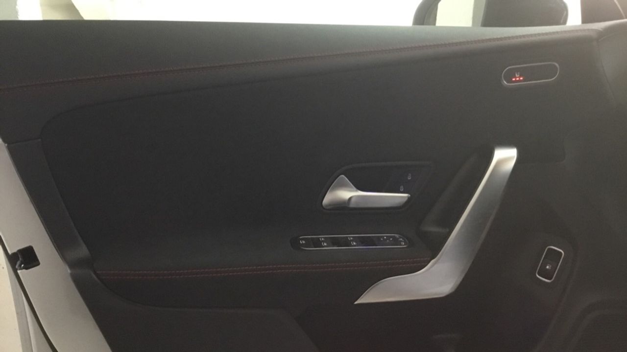 mercedes-cla-cla-250-e-imagen-19