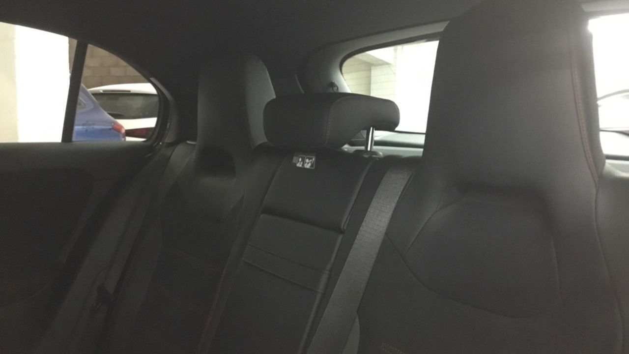 mercedes-clase-a-a-180-d-imagen-10