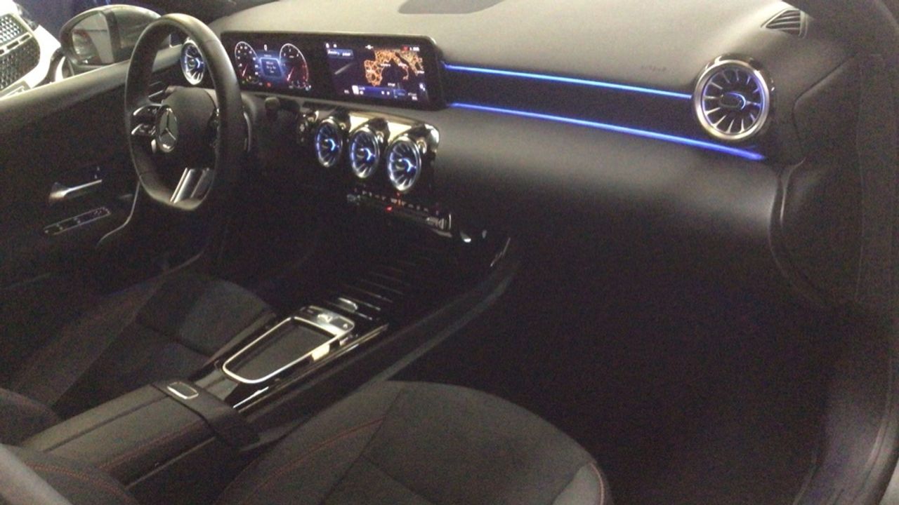 mercedes-clase-a-a-180-d-imagen-9