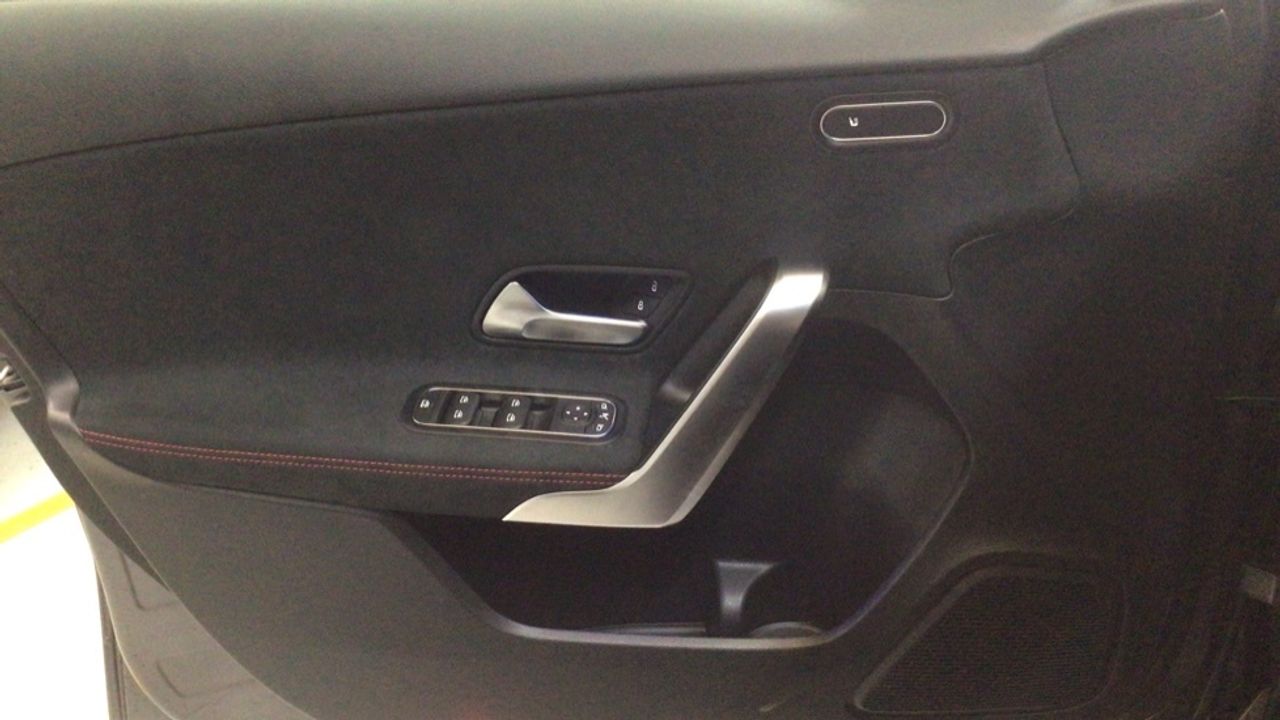 mercedes-clase-a-a-180-d-imagen-21