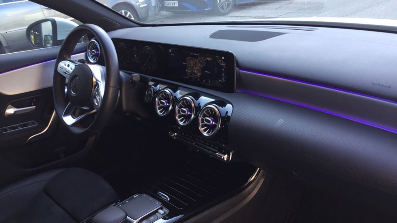 mercedes-clase-a-a-200-d-imagen-9