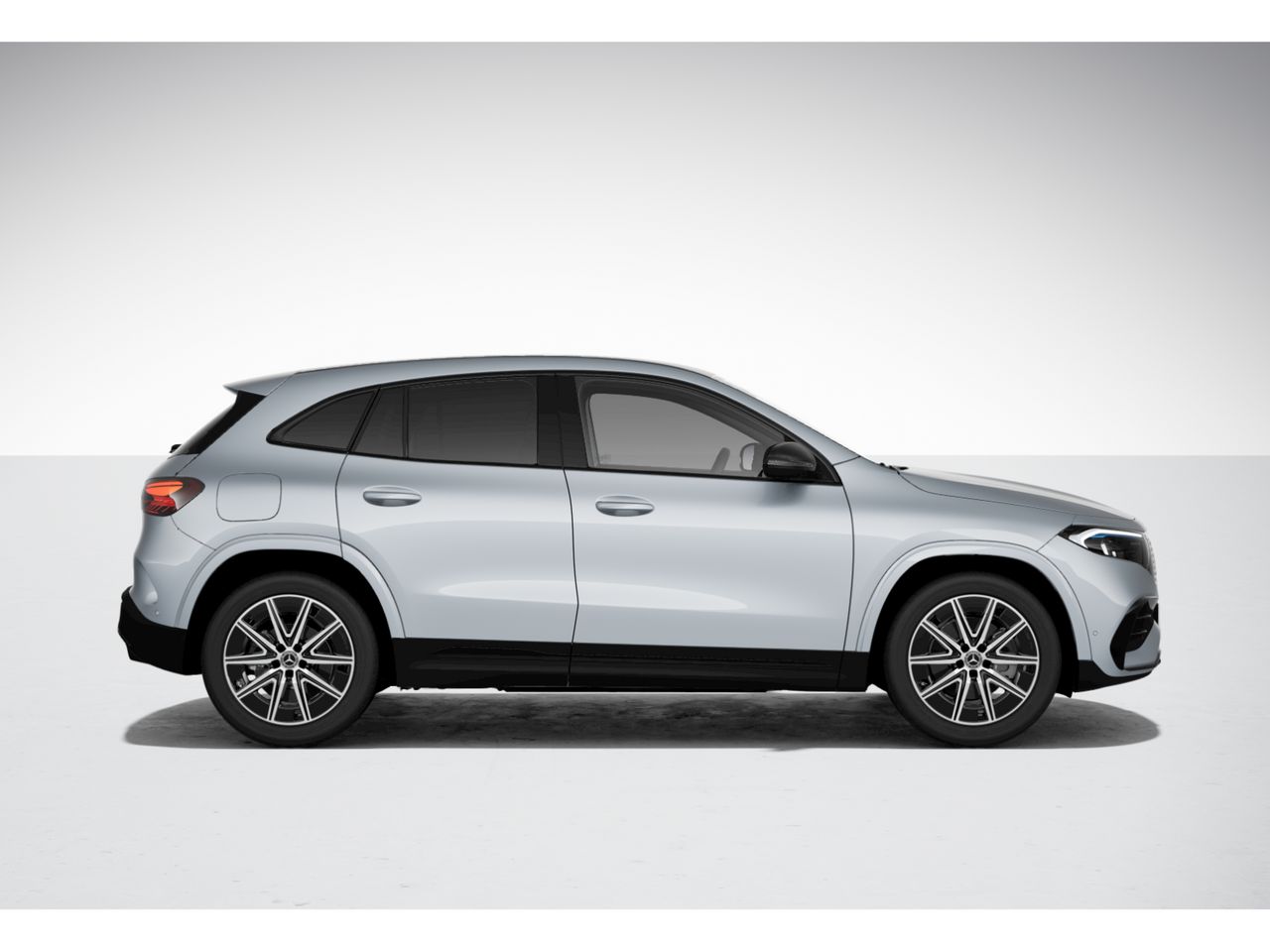 mercedes-eqa-250+-+-amg-line-imagen-3