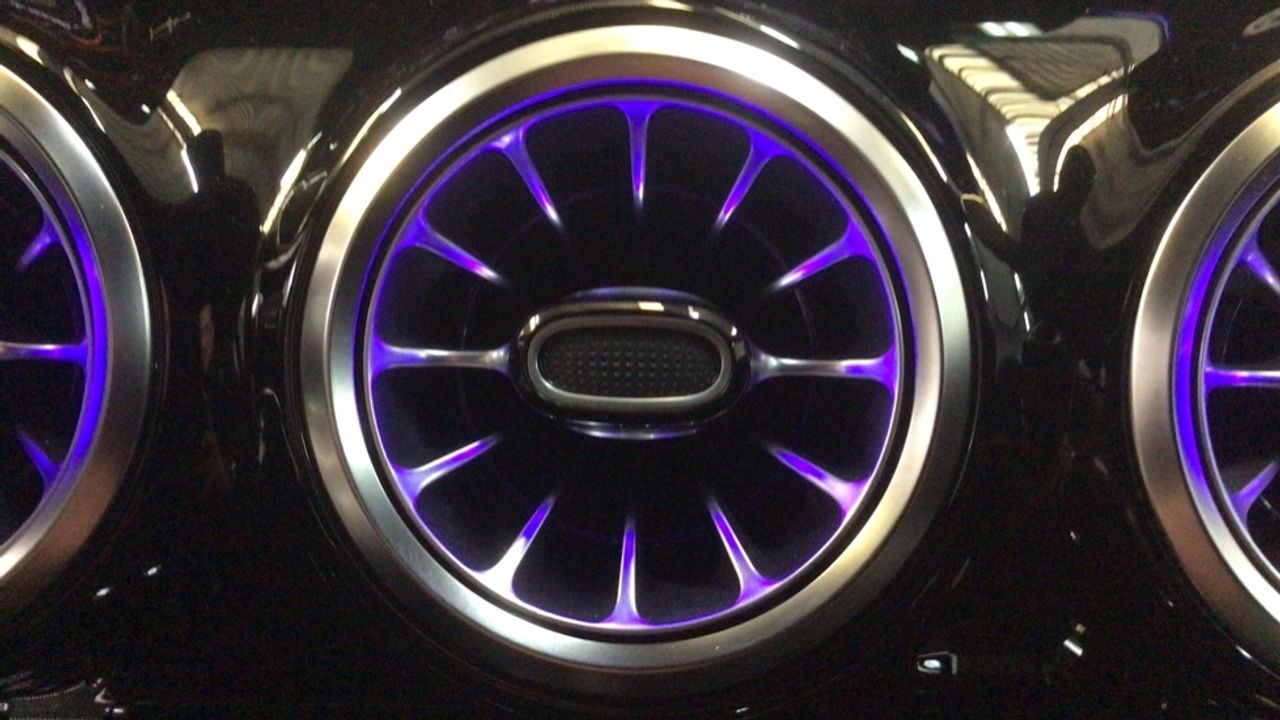 mercedes-clase-a-sedan-a-250-e-imagen-20