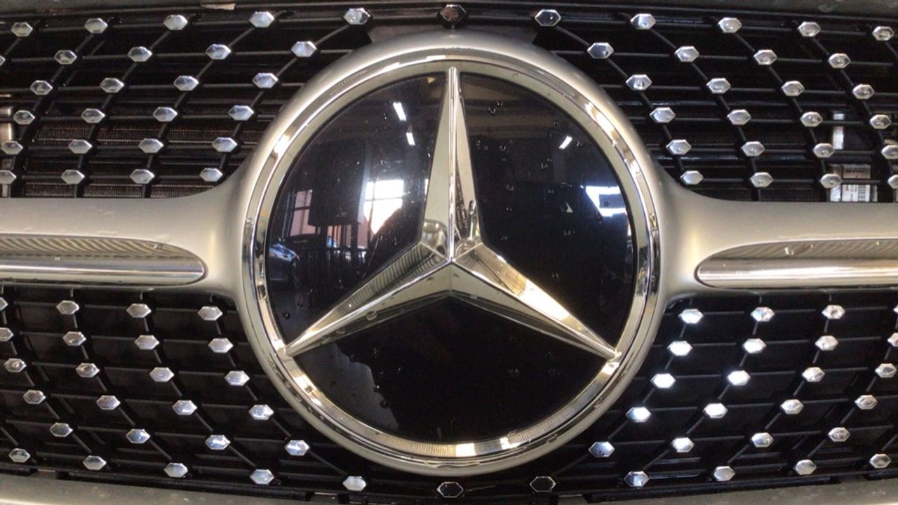 mercedes-clase-a-sedan-a-250-e-imagen-12