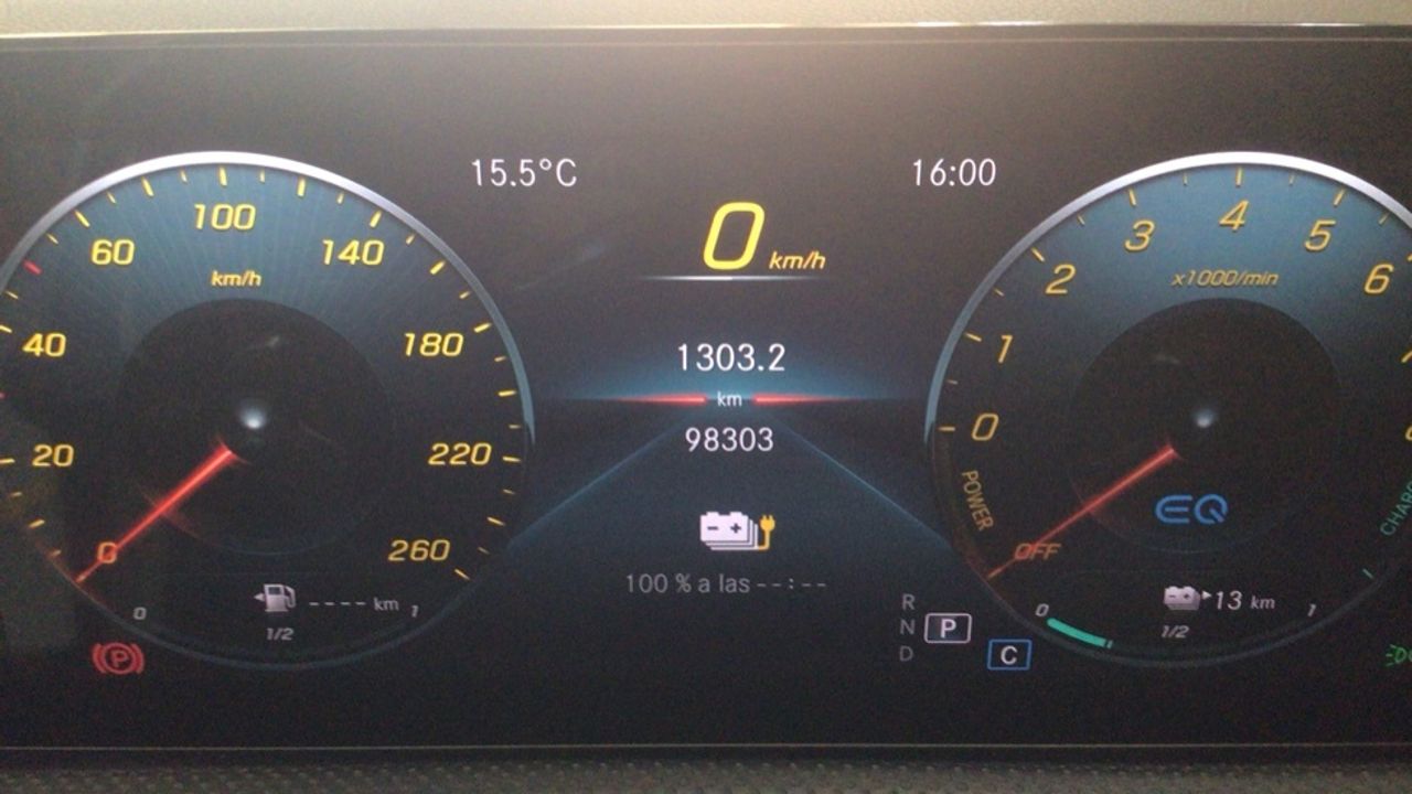 mercedes-clase-a-sedan-a-250-e-imagen-24