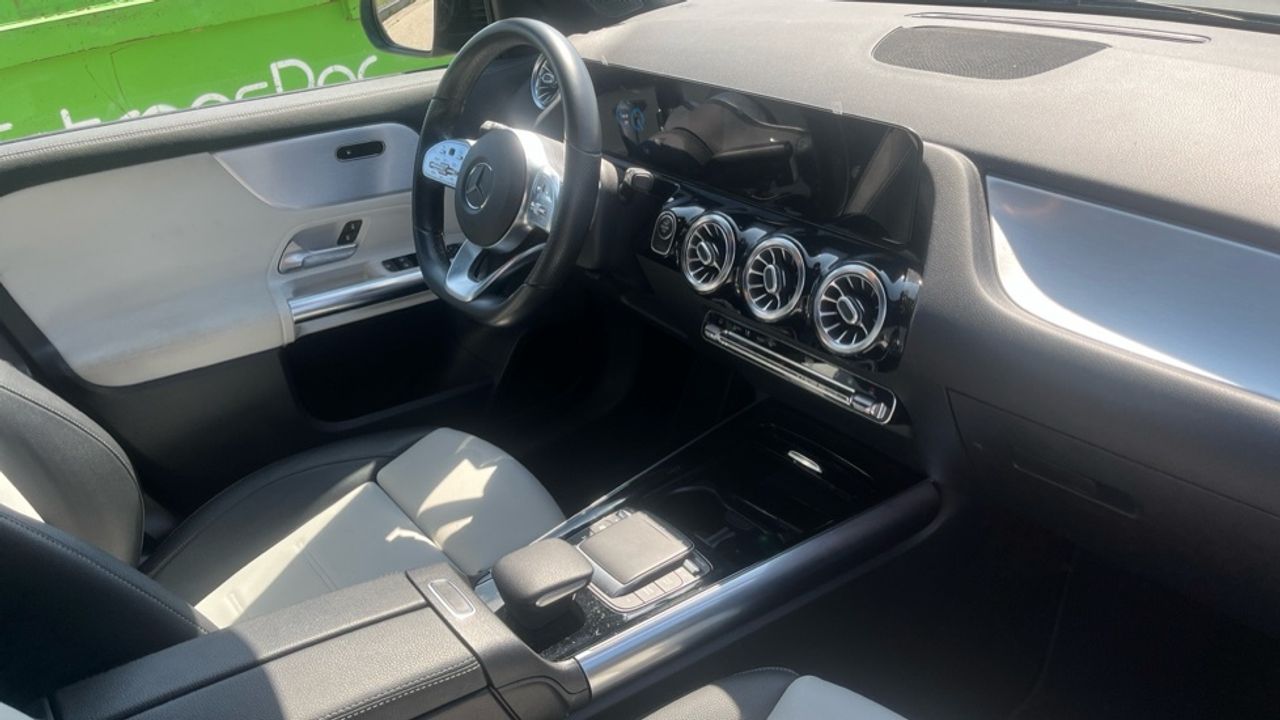 mercedes-gla-gla-250-e-imagen-9
