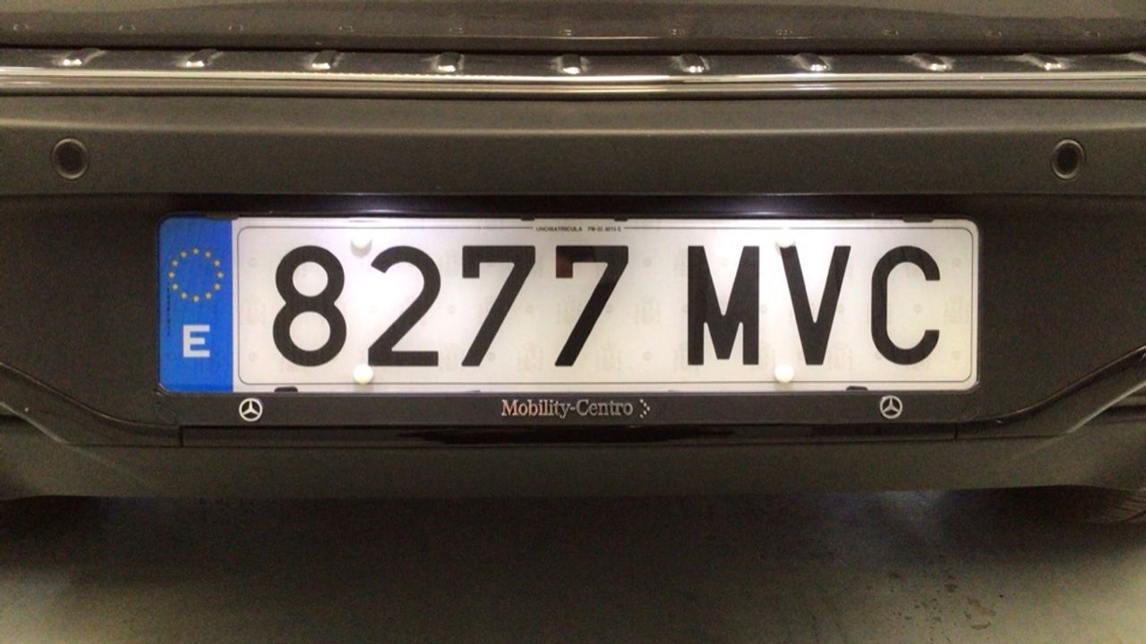 mercedes-eqa-250+-imagen-24