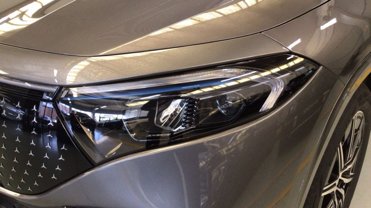 mercedes-eqa-250+-imagen-14