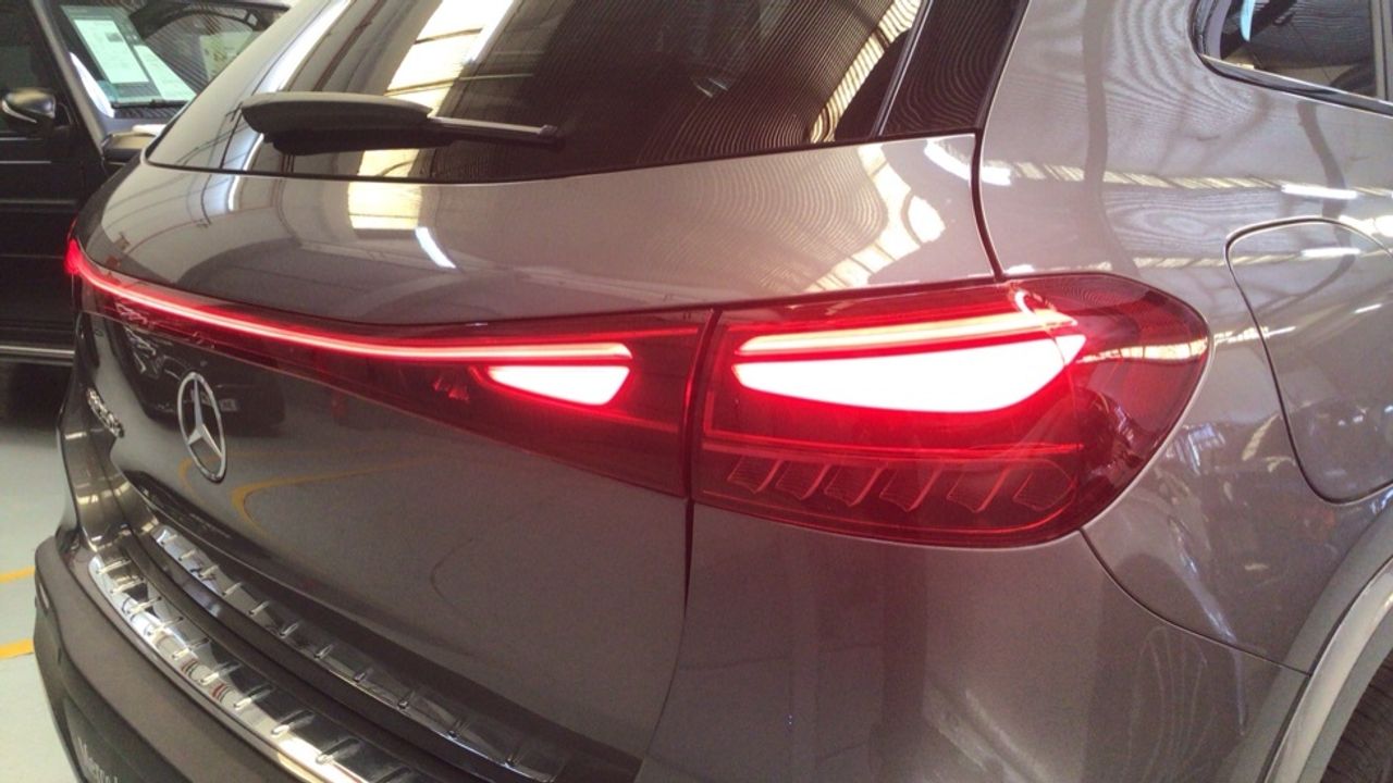 mercedes-eqa-250+-imagen-15