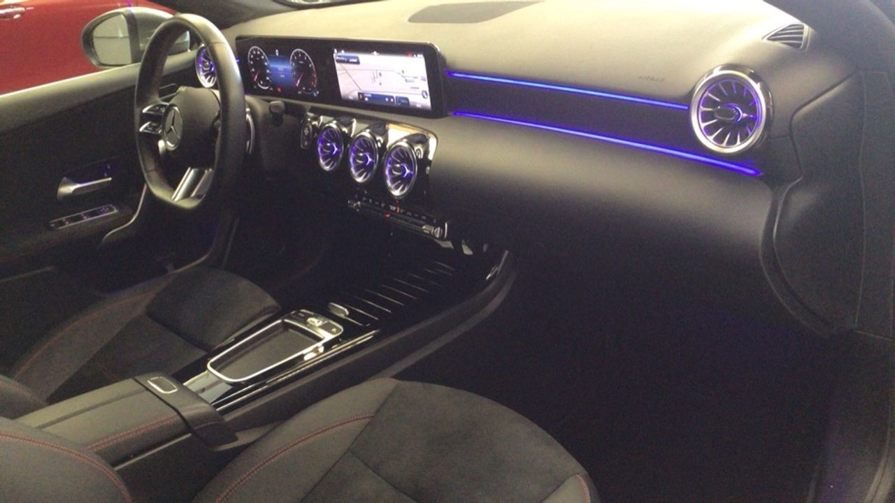 mercedes-clase-a-a-180-sedan-imagen-9