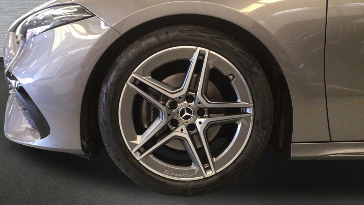mercedes-clase-a-a-180-sedan-imagen-4