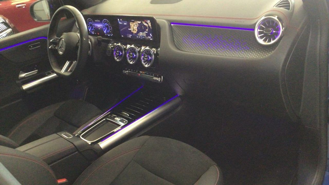 mercedes-eqa-250+-imagen-9