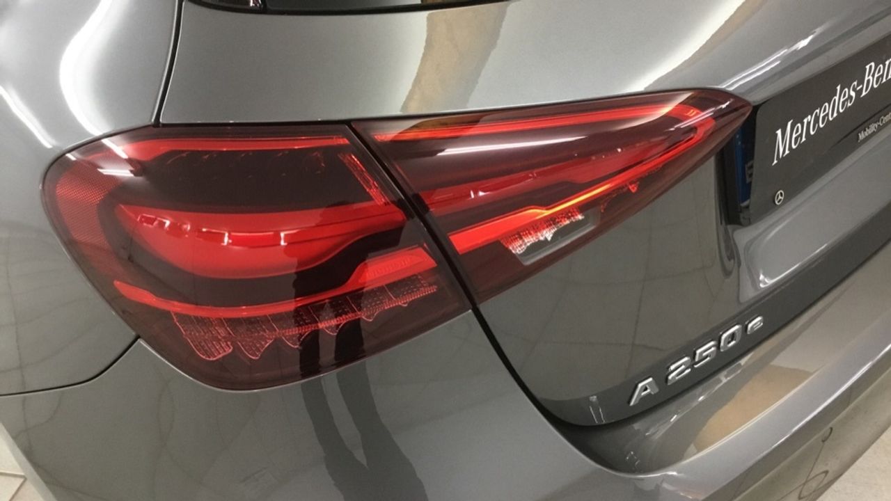 mercedes-clase-a-a-250-e-sedan-imagen-20