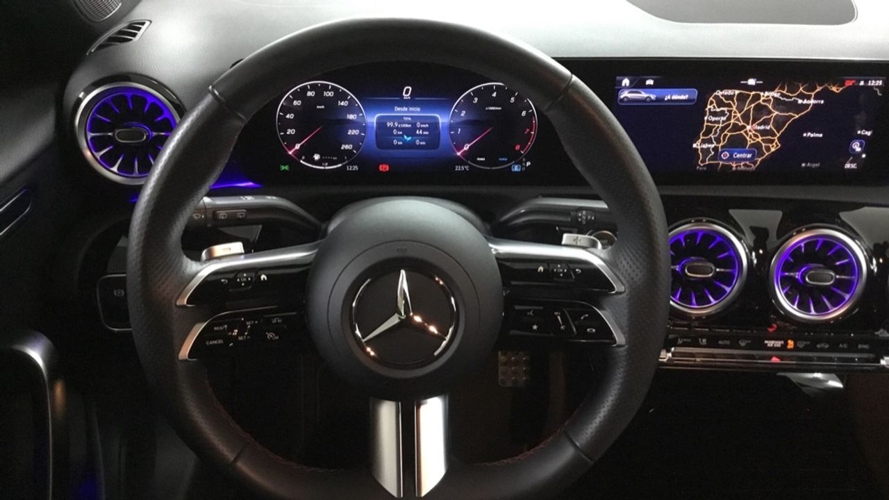 mercedes-clase-a-a-180-sedan-imagen-8
