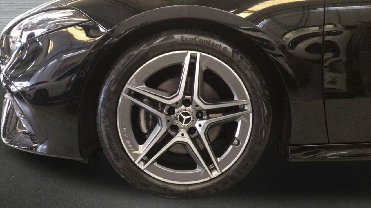 mercedes-clase-a-a-180-sedan-imagen-4