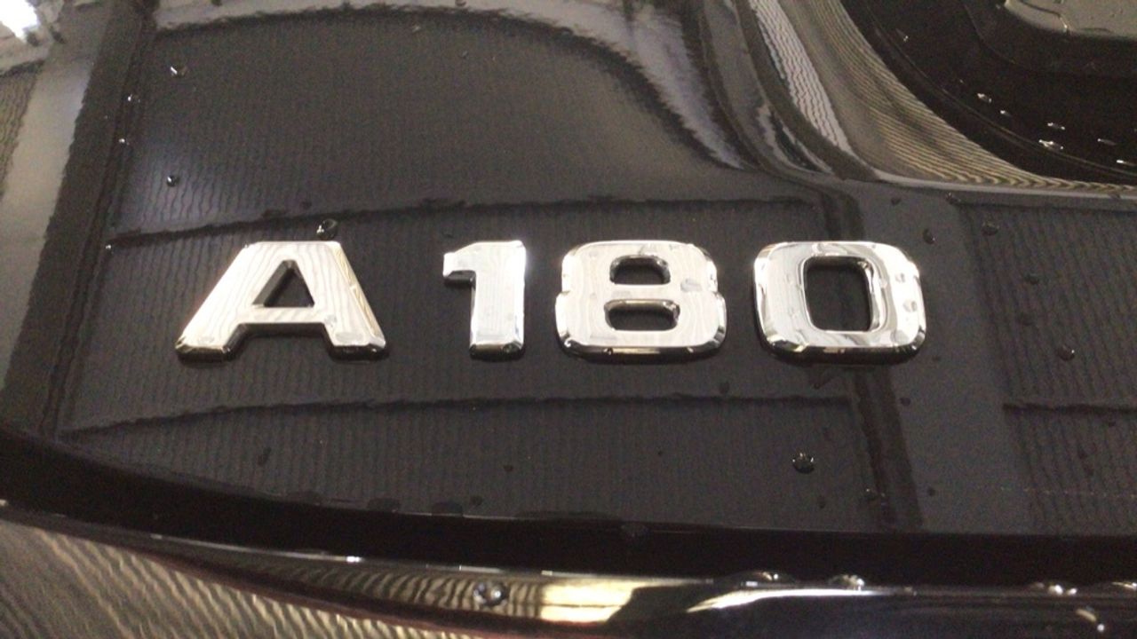 mercedes-clase-a-a-180-sedan-imagen-11