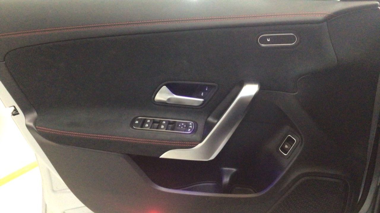 mercedes-benz-clase-cla-200-amg-line-euro-6d-imagen-22
