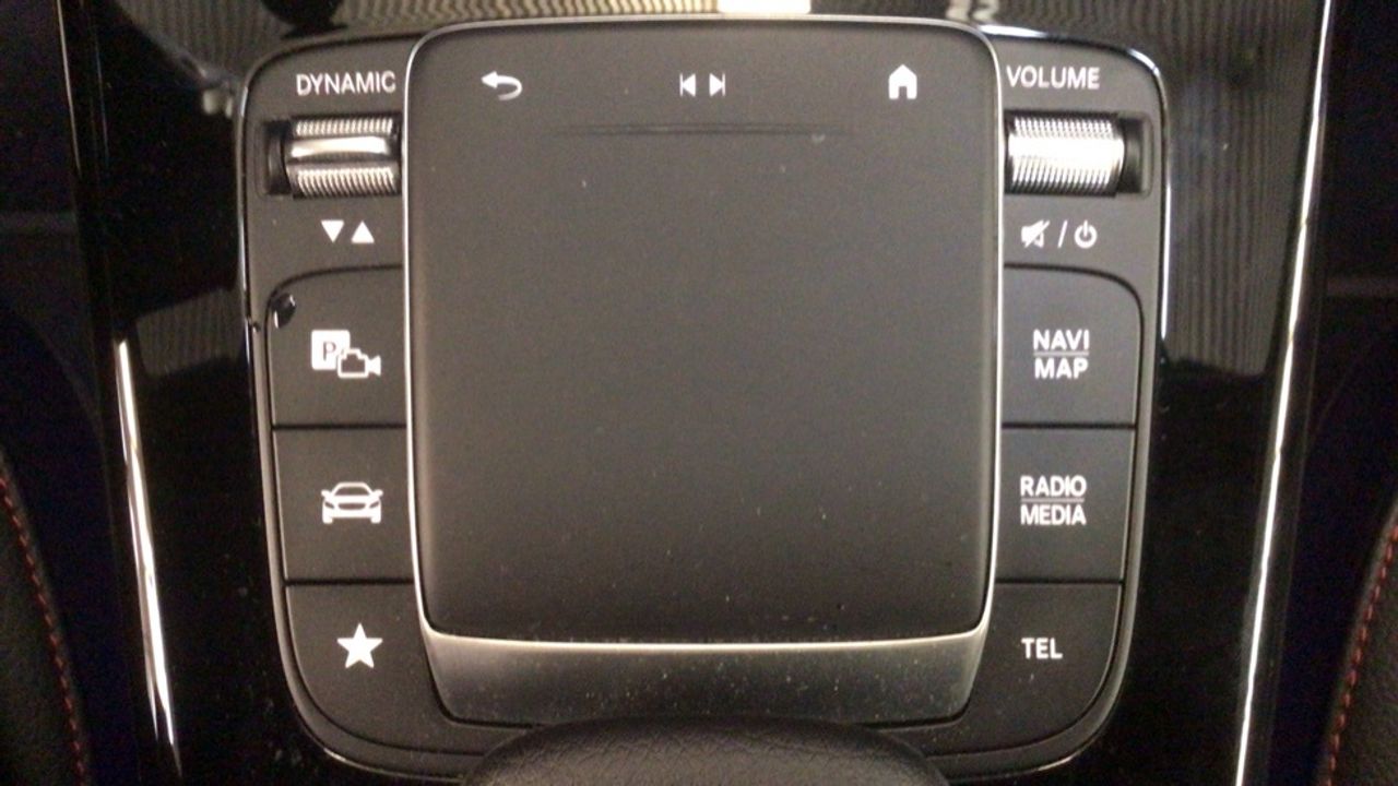 mercedes-clase-a-sedan-a-250-e-imagen-19