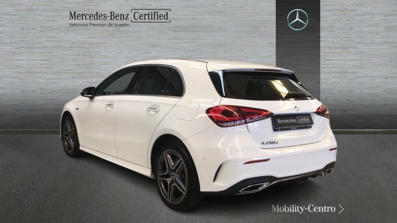 mercedes-clase-a-sedan-a-250-e-imagen-3