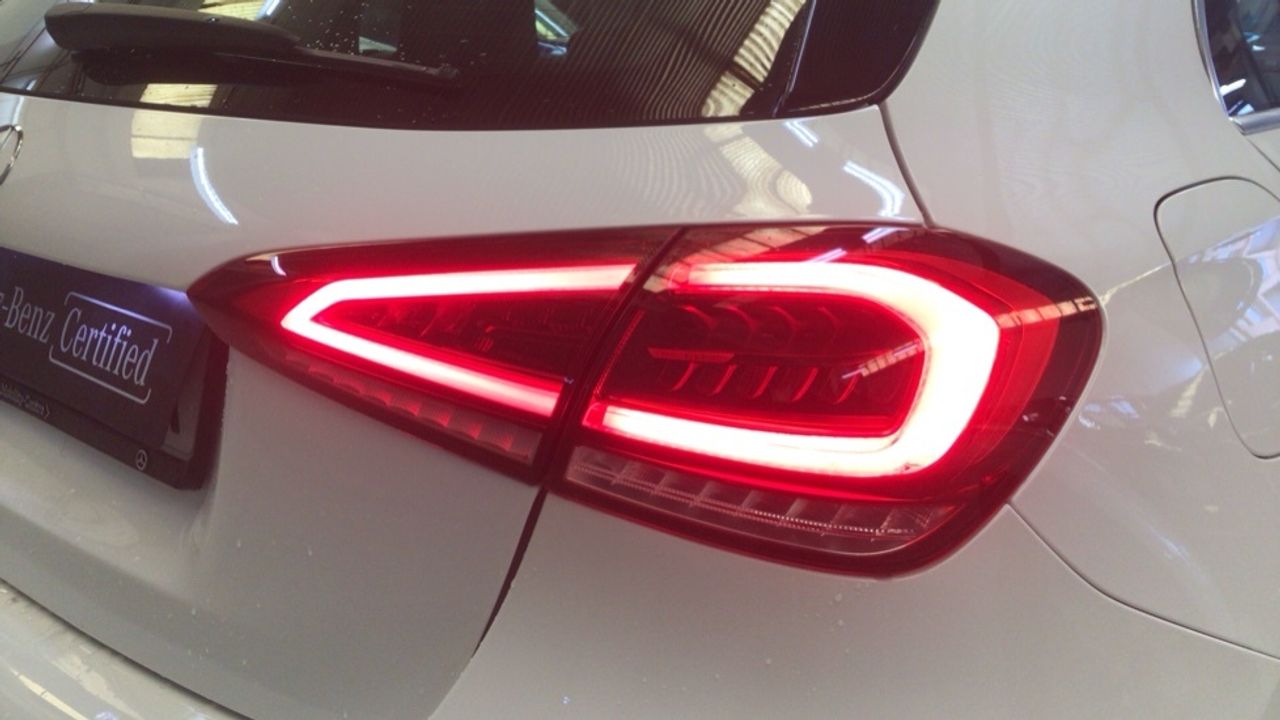 mercedes-clase-a-sedan-a-250-e-imagen-14