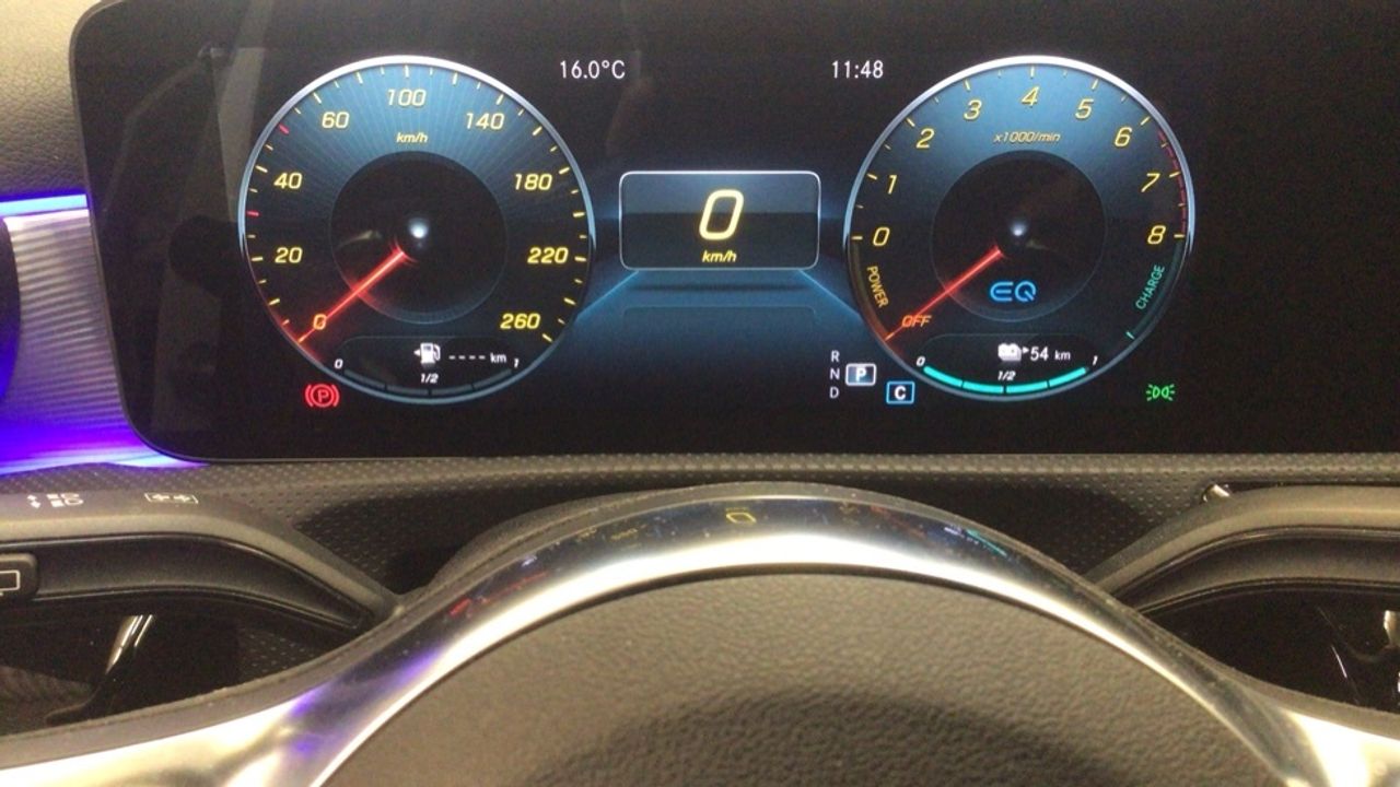 mercedes-clase-a-sedan-a-250-e-imagen-17