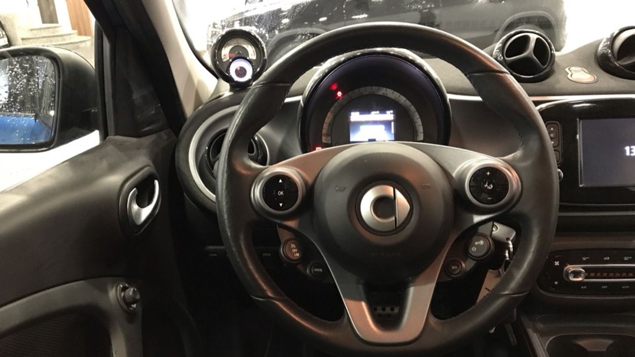 smart-forfour-60kw81cv-eq-imagen-8
