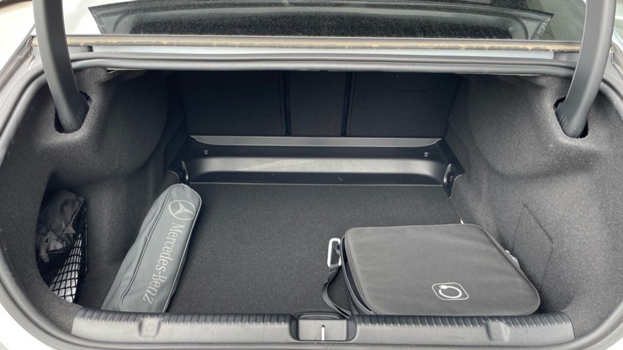 mercedes-eqe-mercedes-amg-eqe-43-4matic-imagen-12