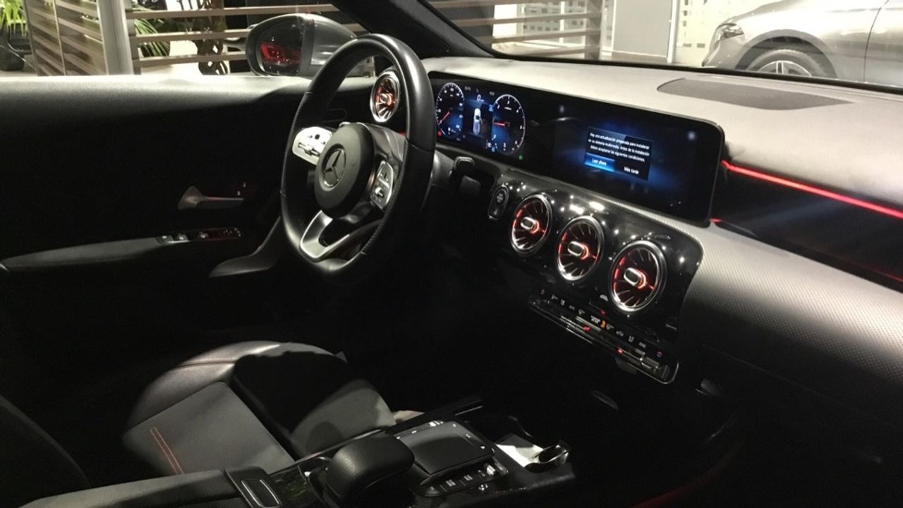 mercedes-clase-a-a-180-d-imagen-9