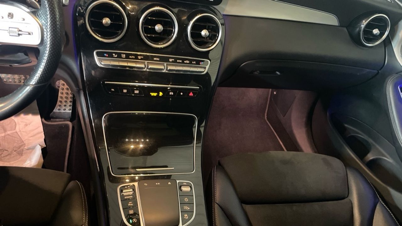mercedes-benz-clase-glc-220-d-4matic-amg-line-euro-6d-imagen-22