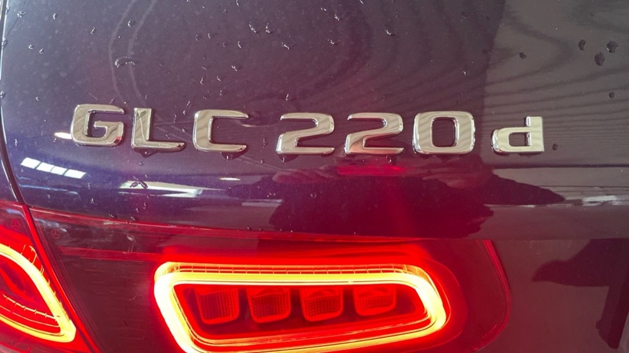 mercedes-benz-clase-glc-220-d-4matic-amg-line-euro-6d-imagen-11