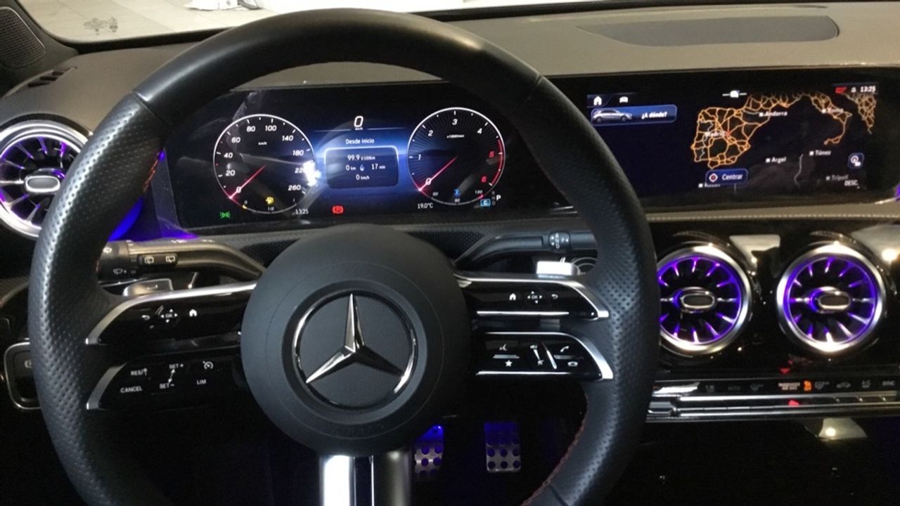 mercedes-clase-a-a-180-d-imagen-8