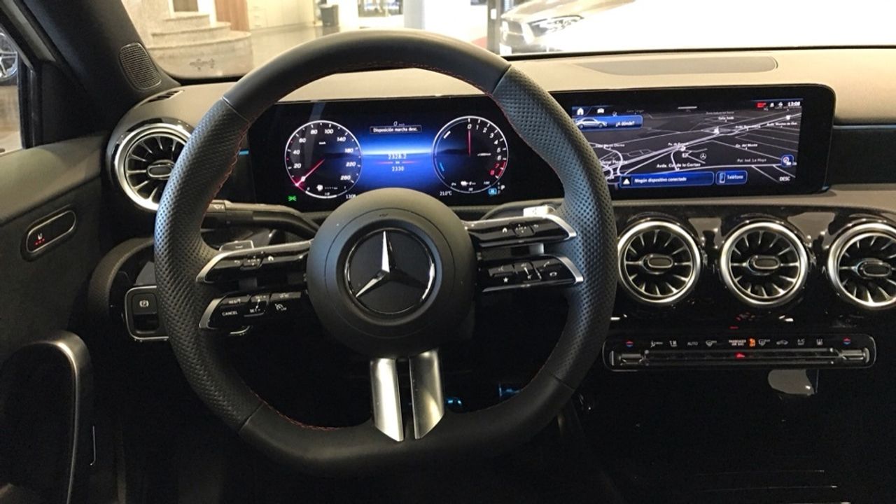 mercedes-clase-a-a-250-e-con-tecnologia-hibrida-eq-sedan-imagen-8